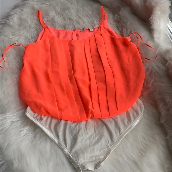 Beautiful colour Coral Guess bodysuit tank - Picture 3 of 3